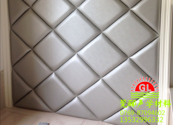 打造現(xiàn)代時(shí)尚家居裝飾軟包背景墻施工方案介紹